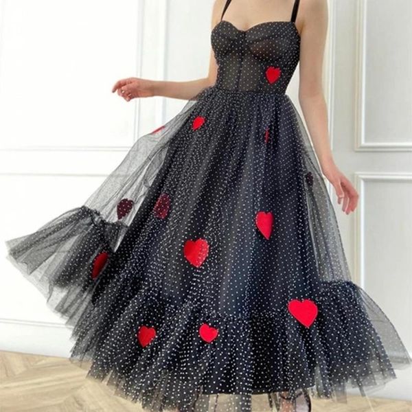 casual dresses stylish lady french mesh heart dress 2021 summer women spaghetti strap see through pleated big swing black party long, Black;gray
casual dresses stylish lady french mesh heart dress 2021 summer women spaghetti strap see through pleated big swing black party long, Black;gray