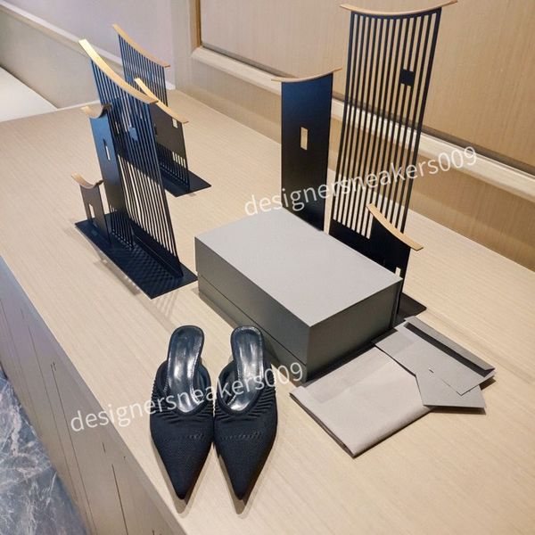 2021 brand pumps red bottoms high heel shoes real leather pointed toes women nude black patent leathers wedding dress shoes
2021 brand pumps red bottoms high heel shoes real leather pointed toes women nude black patent leathers wedding dress shoes
