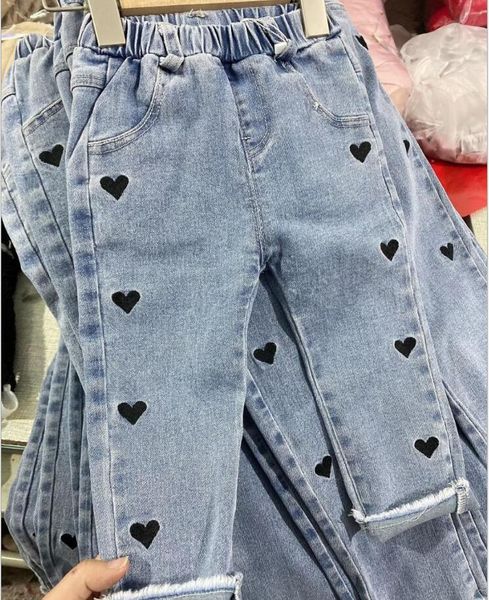 2021 new wholesale girls denim long pants fashion spring girls jean pants 2-7t a223, Blue
2021 new wholesale girls denim long pants fashion spring girls jean pants 2-7t a223, Blue