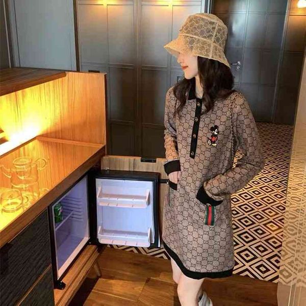 design clothing early autumn temperament polo dress women 2021 new light mature style small long sleeved skirt, White
design clothing early autumn temperament polo dress women 2021 new light mature style small long sleeved skirt, White