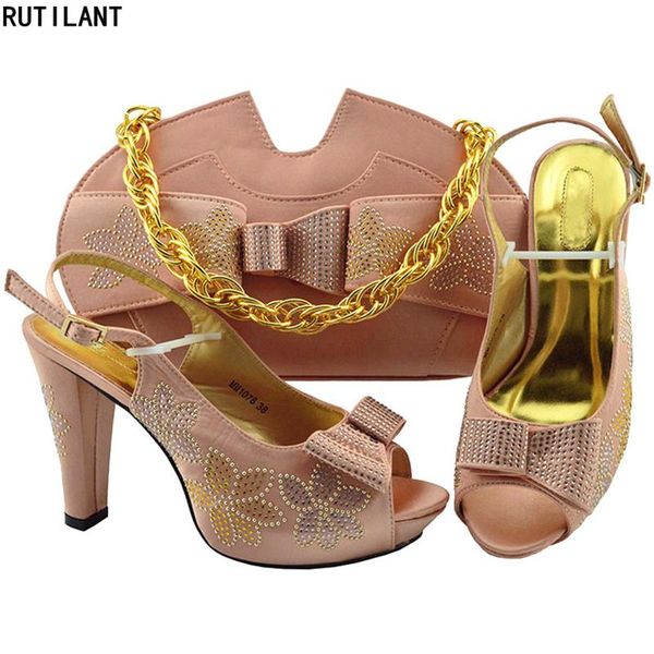 latest women shoes and bag set in italy nigerian women party shoes and bag set decorated with rhinestone italy, Black
latest women shoes and bag set in italy nigerian women party shoes and bag set decorated with rhinestone italy, Black