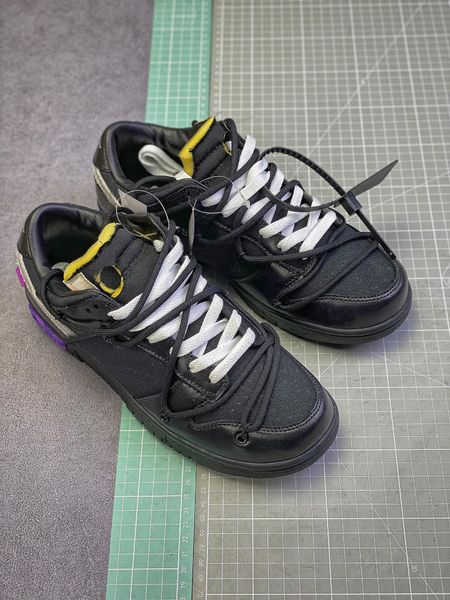 basketball shoes trend sports men and women with the same style all-match fashion trendy shoes
basketball shoes trend sports men and women with the same style all-match fashion trendy shoes