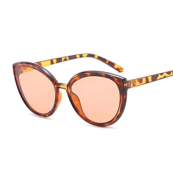 fashion designer classic cat eye sunglasses women retro brand sun glasses male female gradient mirror leopard vintage oculos
fashion designer classic cat eye sunglasses women retro brand sun glasses male female gradient mirror leopard vintage oculos