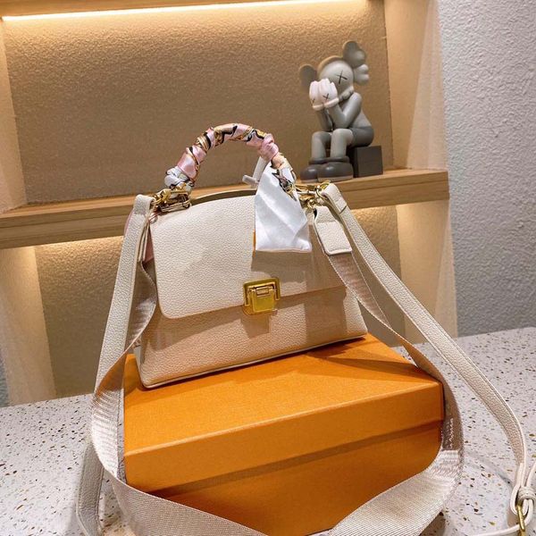 high-quality designer ladies bags handbag coin purse large capacity shopping shoulder bag lady messenger multifunctional fashion 015
high-quality designer ladies bags handbag coin purse large capacity shopping shoulder bag lady messenger multifunctional fashion 015