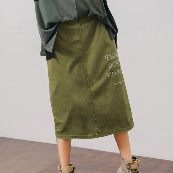 skirts women's fashion medium-length skirt in summer 2021 alphabet flexible waist cotton half-length, Black
skirts women's fashion medium-length skirt in summer 2021 alphabet flexible waist cotton half-length, Black