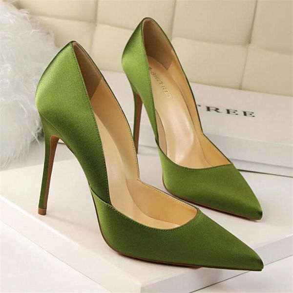 dress shoes women's fashion simple stiletto super high-heeled satin shallow mouth pointed hollow thin, Black
dress shoes women's fashion simple stiletto super high-heeled satin shallow mouth pointed hollow thin, Black