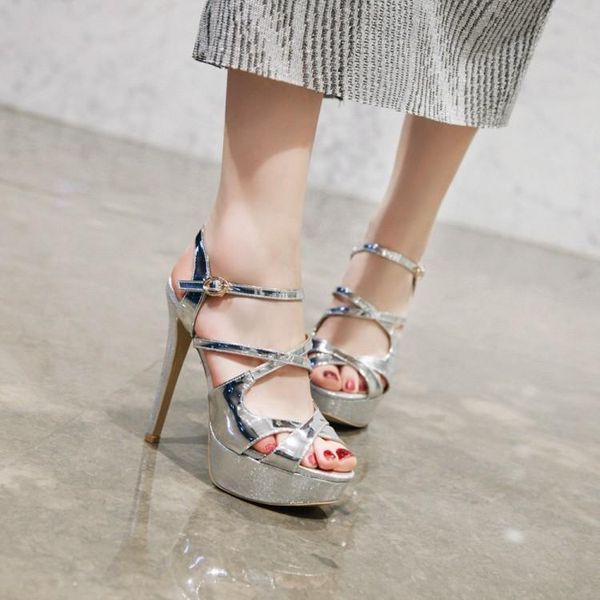 sandals fashion womens shoes 2021 black platform high heels suit female beige large size open toe luxury espadrilles high-heeled
sandals fashion womens shoes 2021 black platform high heels suit female beige large size open toe luxury espadrilles high-heeled