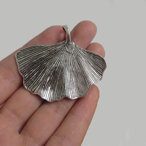 pendants 4pcs antique silver large tone ginkgo biloba leaves charms for necklace bracelet making jewelry findings 53x44mm, Black
pendants 4pcs antique silver large tone ginkgo biloba leaves charms for necklace bracelet making jewelry findings 53x44mm, Black