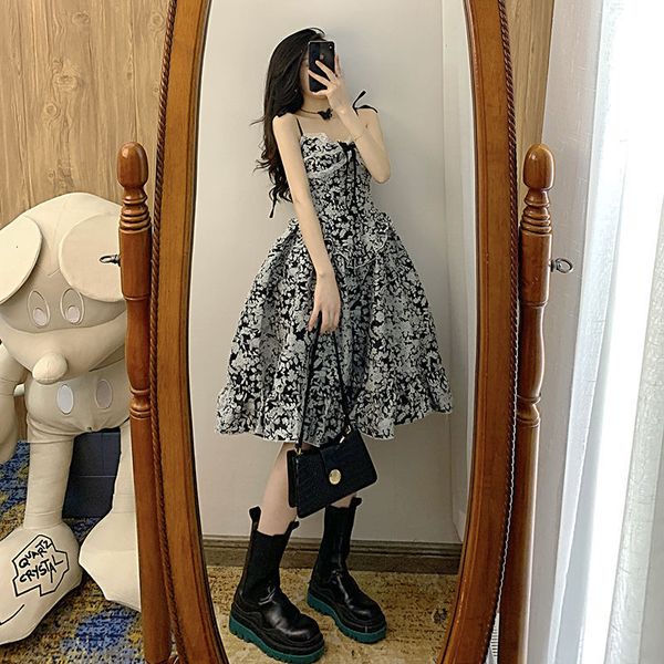 luxury casual dresses suspender princs skirt female summer spice girl heavy industry black fried street 2021 embossed tea xie french drs, Black;gray
luxury casual dresses suspender princs skirt female summer spice girl heavy industry black fried street 2021 embossed tea xie french drs, Black;gray