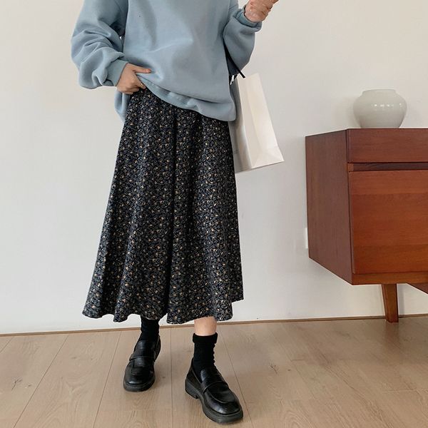 new 2021 high spring autumn a-line women flower print female vintage girls streetwear elastic waist midi skirt s1a2, Black
new 2021 high spring autumn a-line women flower print female vintage girls streetwear elastic waist midi skirt s1a2, Black
