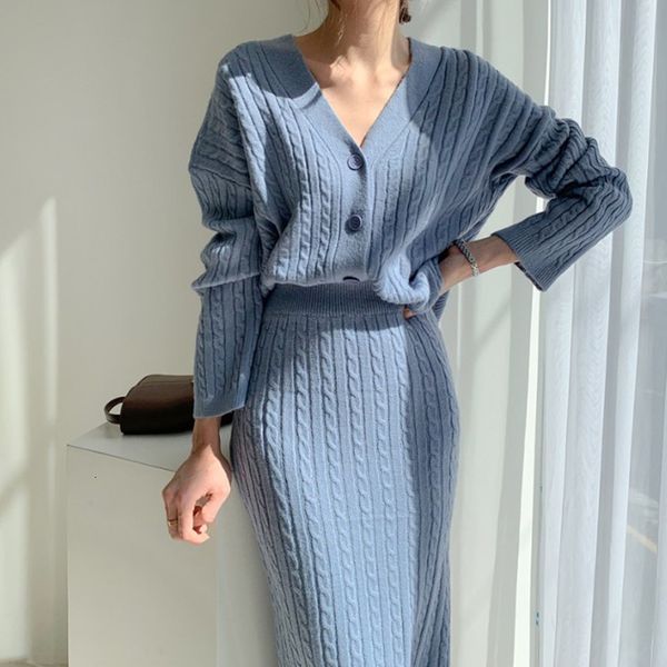 2021 new two-piece women knitted set elegant autumn winter sweater dress suits long sleeve button pure skirt suit 5f3u, White
2021 new two-piece women knitted set elegant autumn winter sweater dress suits long sleeve button pure skirt suit 5f3u, White