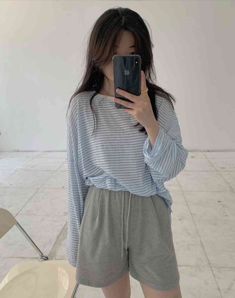 tees women's t-shirt 2021 return order spring and summer loose small frh stripe thin sunscreen long sleeve t-shirt women, White
tees women's t-shirt 2021 return order spring and summer loose small frh stripe thin sunscreen long sleeve t-shirt women, White