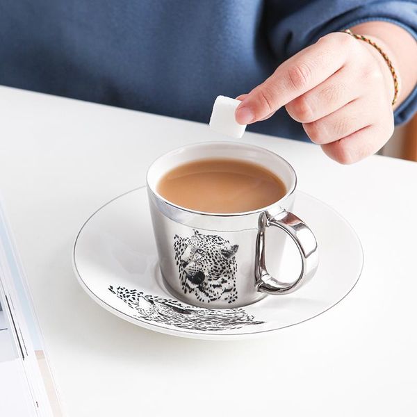 mugs eyoula leopard gold creative mark teacup coffee with saucer handle aristocratic reflection mirror animal water
mugs eyoula leopard gold creative mark teacup coffee with saucer handle aristocratic reflection mirror animal water