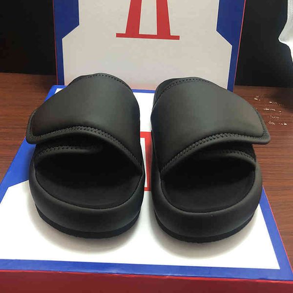 season67 kan ye same slipper men summer coconut flip flop thick bottom bread outdoor zlh, Black
season67 kan ye same slipper men summer coconut flip flop thick bottom bread outdoor zlh, Black