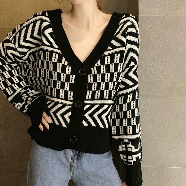 2021 new retro v-neck graphic knit long-sleeved cardigan autumn fashion all-match sweater l2oe, White;black
2021 new retro v-neck graphic knit long-sleeved cardigan autumn fashion all-match sweater l2oe, White;black