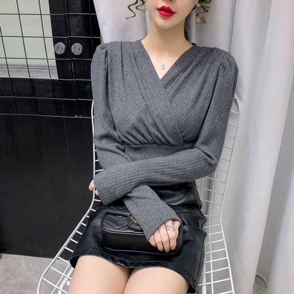 winter new v-neck, foreign style, slim fitting, women's wear with base coat and korean pullover thickened t-shirt, White;black
winter new v-neck, foreign style, slim fitting, women's wear with base coat and korean pullover thickened t-shirt, White;black