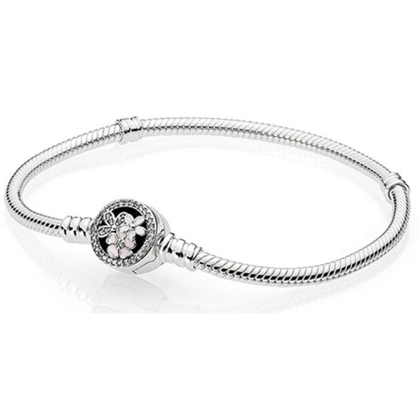 2021 new 100% 925 sterling silver 590744cz classic bracelet clear cz charm bead fit diy original fashion bracelets factory wholesale jewelry, Golden;silver
2021 new 100% 925 sterling silver 590744cz classic bracelet clear cz charm bead fit diy original fashion bracelets factory wholesale jewelry, Golden;silver