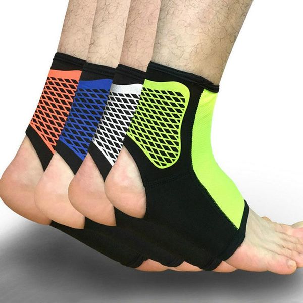 ankle support 1 pcs compression elastic running jogging feet protector football basketball brace reflective cycling socks, Blue;black
ankle support 1 pcs compression elastic running jogging feet protector football basketball brace reflective cycling socks, Blue;black