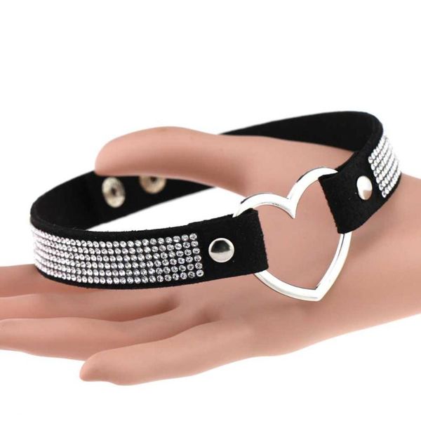 heart choker shining rhinestone fake leather choker necklace punk collar pu leather party chocker jewelry, Golden;silver
heart choker shining rhinestone fake leather choker necklace punk collar pu leather party chocker jewelry, Golden;silver
