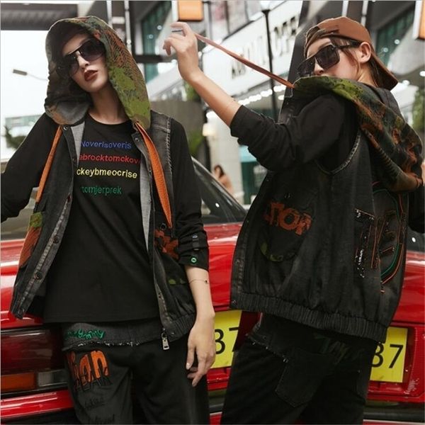 brand women sleeveless denim jacket spring autumn camouflage hooded vest female oversized vest women's windproof waistcoat 210204, Black;white
brand women sleeveless denim jacket spring autumn camouflage hooded vest female oversized vest women's windproof waistcoat 210204, Black;white