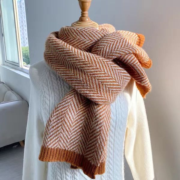 2021 winter warm designer scarves wholesale 100%cashmere gentleman striped wool mens scarf fashion fringed womens scarfs gift box available, Blue;gray
2021 winter warm designer scarves wholesale 100%cashmere gentleman striped wool mens scarf fashion fringed womens scarfs gift box available, Blue;gray
