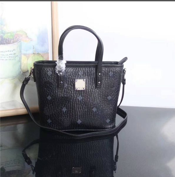 korean version of the mini totes classic cai lanzi girls messenger bag designer banquet shoulder bags 6203
korean version of the mini totes classic cai lanzi girls messenger bag designer banquet shoulder bags 6203