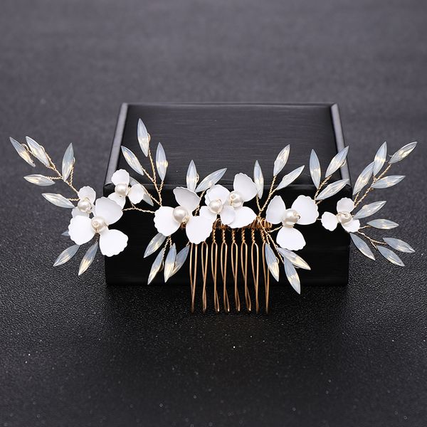 gold tiara hair combs pearls crystal women hair jewelry rhinestone handmade flower hair combs bridal wedding accessoriesdio chan contac, White;golden
gold tiara hair combs pearls crystal women hair jewelry rhinestone handmade flower hair combs bridal wedding accessoriesdio chan contac, White;golden