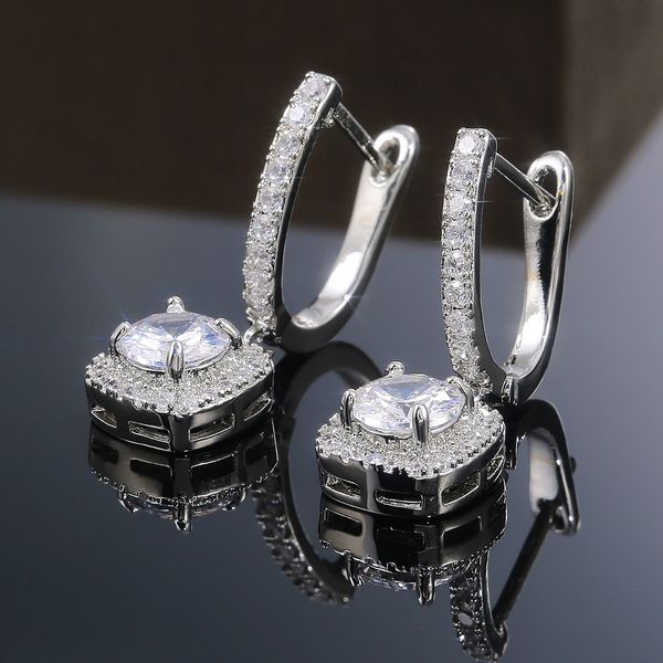 2021 fashion personality selling new exquisite women micro inlaid zircon versatile earrings earrings are suitable for social party gifts of, Silver
2021 fashion personality selling new exquisite women micro inlaid zircon versatile earrings earrings are suitable for social party gifts of, Silver