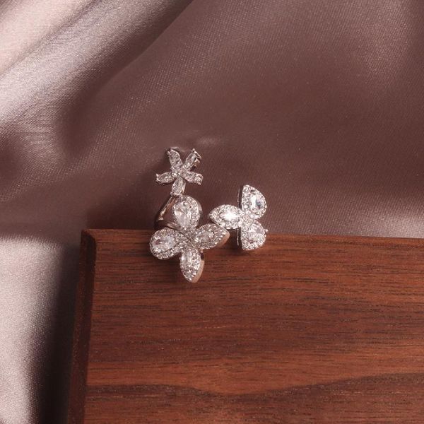 cluster rings shiny side fashion brand jewelry zirconia flower butterfly for women gift style engagement party wedding, Golden;silver
cluster rings shiny side fashion brand jewelry zirconia flower butterfly for women gift style engagement party wedding, Golden;silver