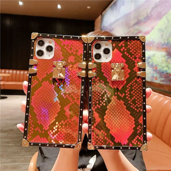 luxury vintage snakeskin pattern blu-ray square phone case for iphone 12pro max 11 x 6 7 8 plus xr xs max snake skin soft cover
luxury vintage snakeskin pattern blu-ray square phone case for iphone 12pro max 11 x 6 7 8 plus xr xs max snake skin soft cover
