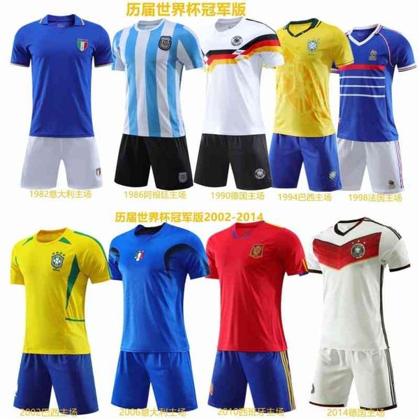 france, italy, brazil, germany, argentina, spain world cup men's soccer suit, Black;white
france, italy, brazil, germany, argentina, spain world cup men's soccer suit, Black;white