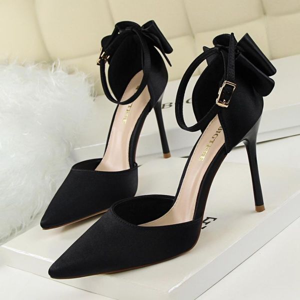 dress shoes 2021 autumn fashion solid silk shallow single pointed toe women's high heels sweet bowtie buckle women, Black
dress shoes 2021 autumn fashion solid silk shallow single pointed toe women's high heels sweet bowtie buckle women, Black