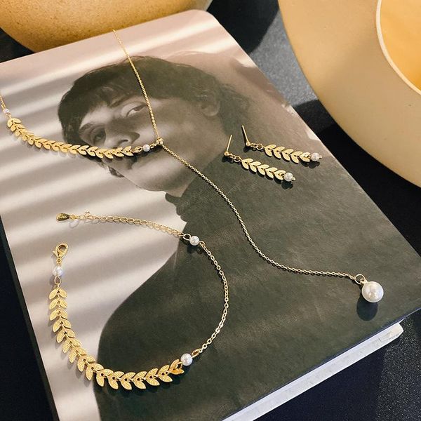 chains cold wind pearl necklace wheat ear studs tide net red niche design sense bracelet simple set clavicle chain, Silver
chains cold wind pearl necklace wheat ear studs tide net red niche design sense bracelet simple set clavicle chain, Silver