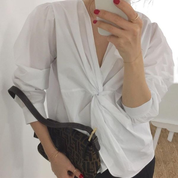 women's blouses & shirts 2021 spring design v-neck cross kink loose solid all match full white shirt blouse women for woman
women's blouses & shirts 2021 spring design v-neck cross kink loose solid all match full white shirt blouse women for woman