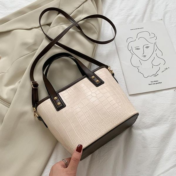 cross body summer women's bucket bag 2021 chic shoulder messenger crossbody bags for women handbag
cross body summer women's bucket bag 2021 chic shoulder messenger crossbody bags for women handbag