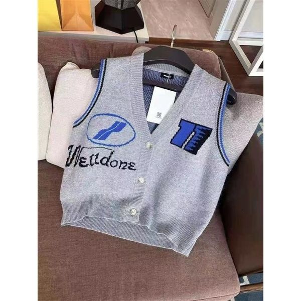 sweater knit we2021ss spring / summer full body jacquard v-neck back icon lapel sleeveless sweet cardigan vest, White;black
sweater knit we2021ss spring / summer full body jacquard v-neck back icon lapel sleeveless sweet cardigan vest, White;black
