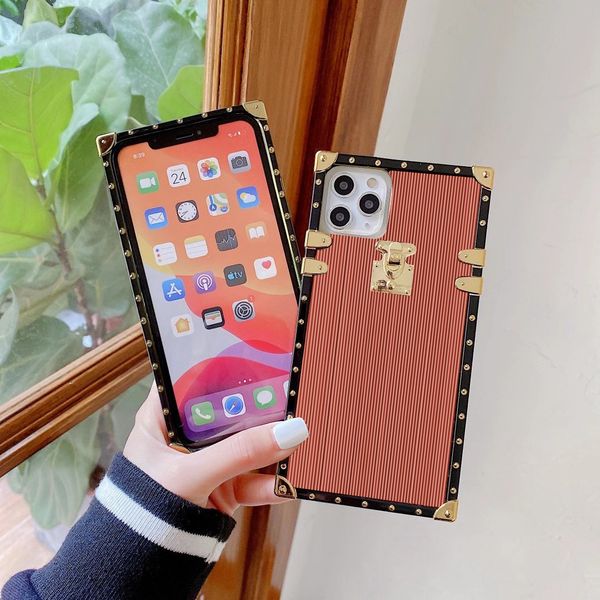 fashion textile cell phone cases for iphone 13 cases 12 11 pro max case with watchband card pocket 12mini 11p x xr xsmax 7/8 plus cover
fashion textile cell phone cases for iphone 13 cases 12 11 pro max case with watchband card pocket 12mini 11p x xr xsmax 7/8 plus cover