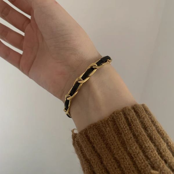 year's small fragrance fashion niche high-level leather weaving design sense bracelet for women, Golden;silver
year's small fragrance fashion niche high-level leather weaving design sense bracelet for women, Golden;silver