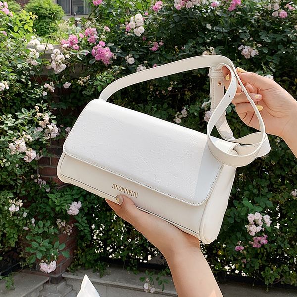 niche design high-end bag womens 2021 new messenger bag underarm bag dual-use square shoulder width 25cm
niche design high-end bag womens 2021 new messenger bag underarm bag dual-use square shoulder width 25cm