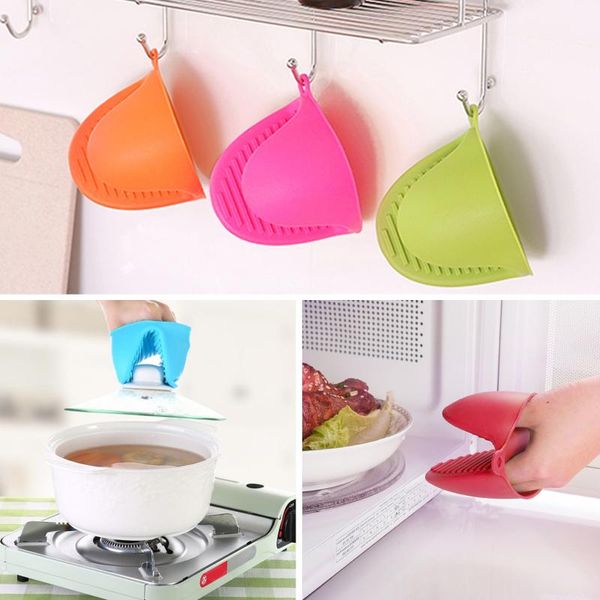 storage bags insulation plate clip silicone microwave oven gloves thickened anti-scalding kitchen bag pot
storage bags insulation plate clip silicone microwave oven gloves thickened anti-scalding kitchen bag pot