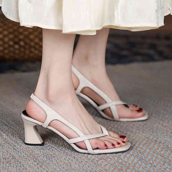 women high heels sandals convenient set of feet flip flops solid color leisure sho outdoor fashion for ladi, Black
women high heels sandals convenient set of feet flip flops solid color leisure sho outdoor fashion for ladi, Black
