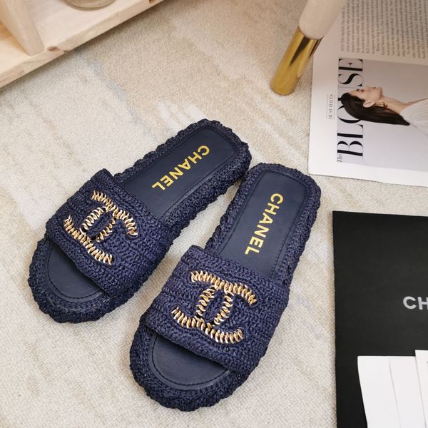 2020 high-quality r luxury sandals hand-woven beach slippers casual flat-bottomed platform leather shoes women's shoes c1, Black
2020 high-quality r luxury sandals hand-woven beach slippers casual flat-bottomed platform leather shoes women's shoes c1, Black