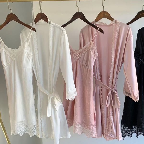 women's sleepwear fashion spring embroidery lace trim mini kimono lady rayon bath gown yukata nightgown pijama mujer, Black;red
women's sleepwear fashion spring embroidery lace trim mini kimono lady rayon bath gown yukata nightgown pijama mujer, Black;red