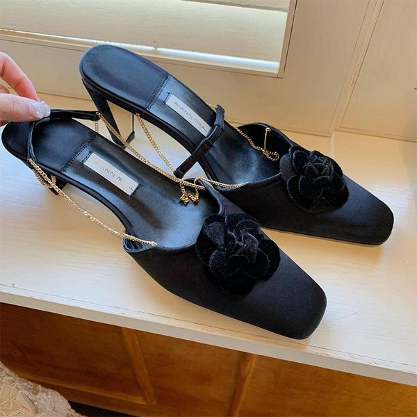 womens baotou toe velvet 3d flowers metal chain sandals slingbacks kitten heel sweet shoes black beige new 2021
womens baotou toe velvet 3d flowers metal chain sandals slingbacks kitten heel sweet shoes black beige new 2021