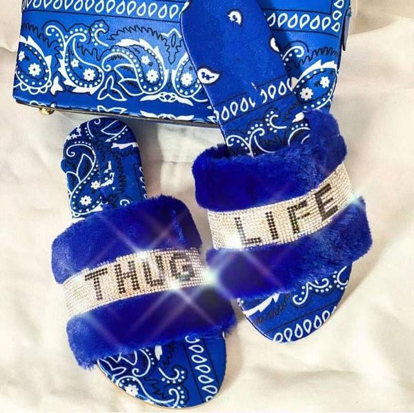 factory wholesale summer european and american new style cashew flower silk satin rhinestone hairy slippers female large size le, Black
factory wholesale summer european and american new style cashew flower silk satin rhinestone hairy slippers female large size le, Black