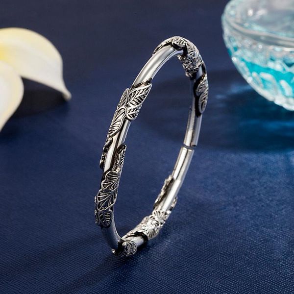 bangle vintage exquisite leaf carving solid open bracelet men's rock party biker jewelry, Black
bangle vintage exquisite leaf carving solid open bracelet men's rock party biker jewelry, Black