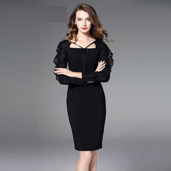 tuxedo shenzhen nanyouzhi lady lace splicing square collar slim fitting dress, White;black
tuxedo shenzhen nanyouzhi lady lace splicing square collar slim fitting dress, White;black