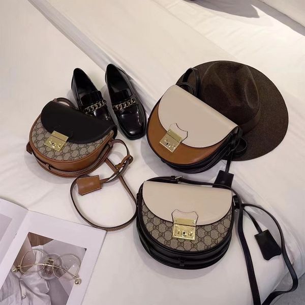 minority design semi-circular saddle bag new ni star lock printed messenger female handbags premium
minority design semi-circular saddle bag new ni star lock printed messenger female handbags premium