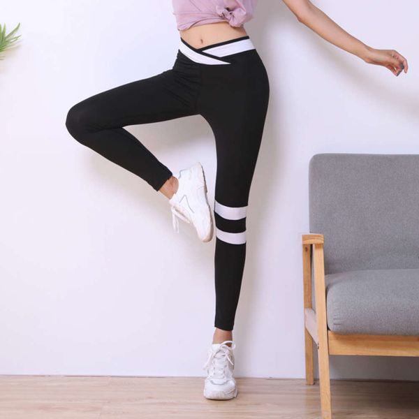 outdoor fitness v-waist open navel fast dry tights running sports yoga high end professional dance pants, Gray
outdoor fitness v-waist open navel fast dry tights running sports yoga high end professional dance pants, Gray