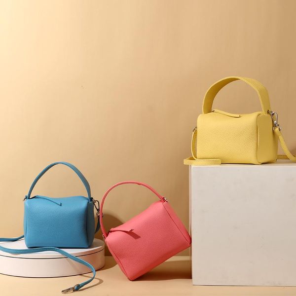 evening bags fashion simply 100% genuine leather crossbody shopping bag for women solid color shoulder messenger lady chain travel handbag
evening bags fashion simply 100% genuine leather crossbody shopping bag for women solid color shoulder messenger lady chain travel handbag